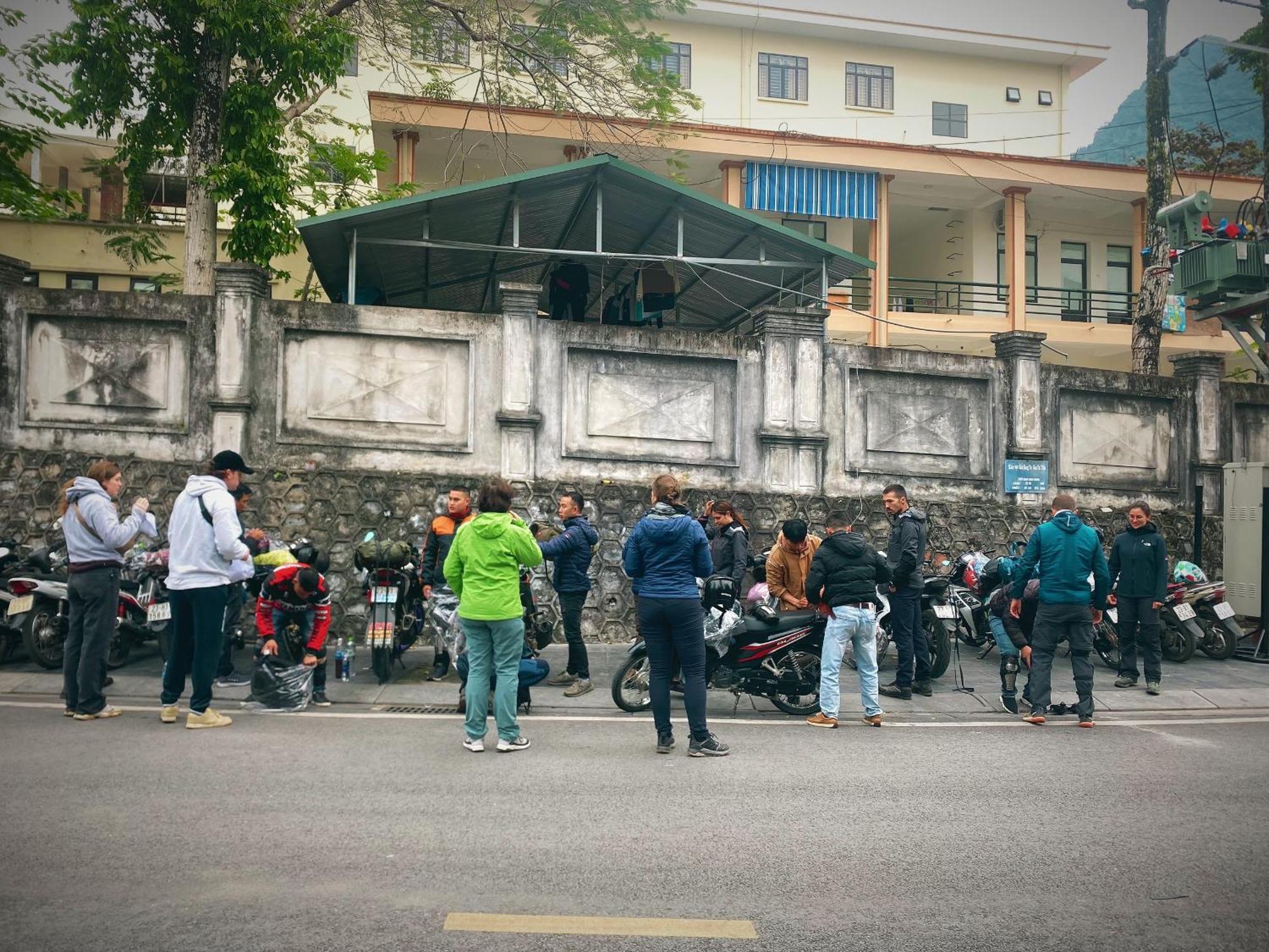 Sun Ha Giang Hotel-Tours-Motorbike Rental Exterior photo